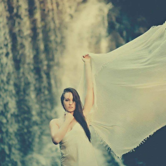 Meet your Posher, Rita - Picture 2 of 3